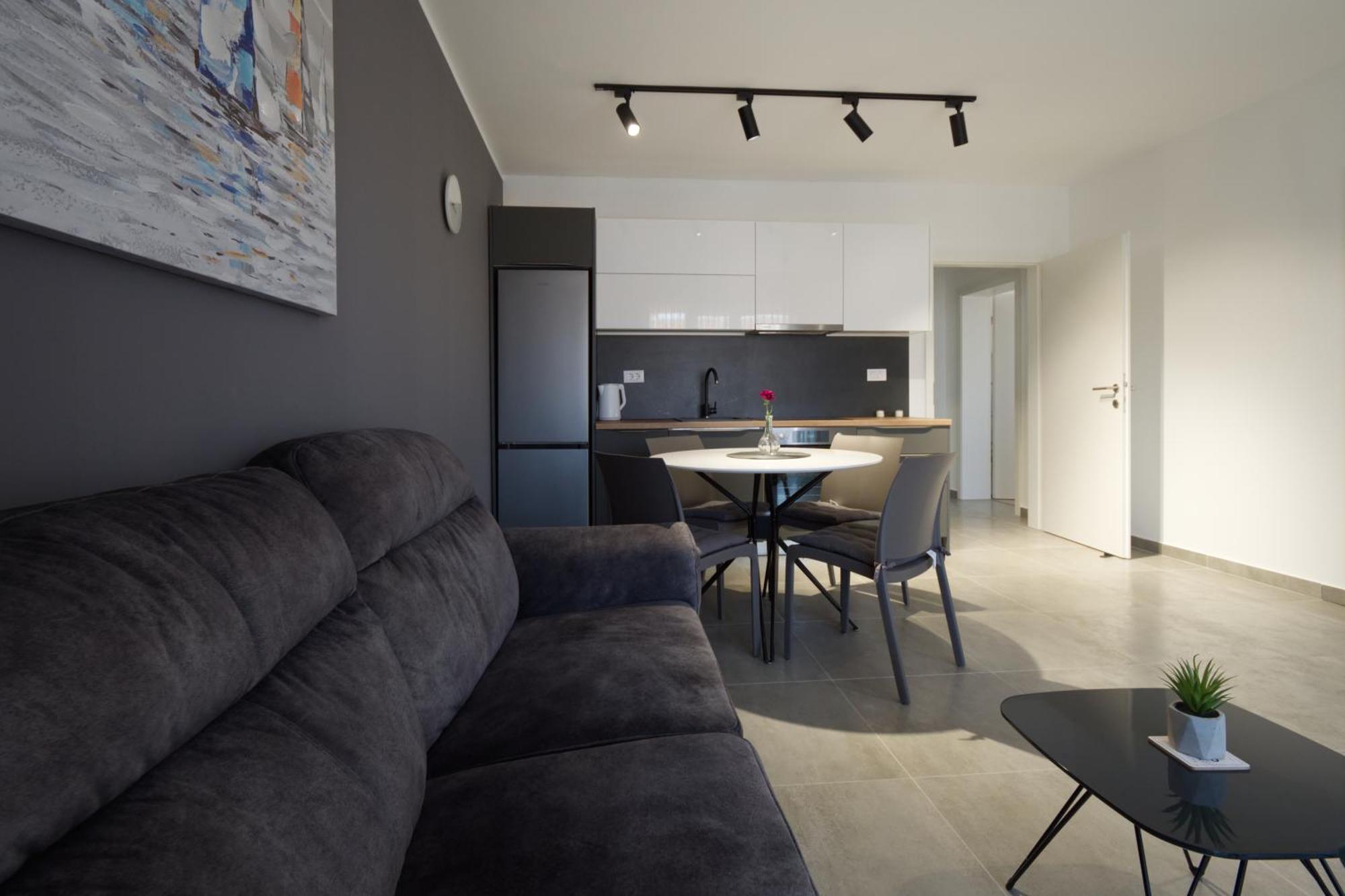 Apartments Iva & Nika Fažana Екстериор снимка